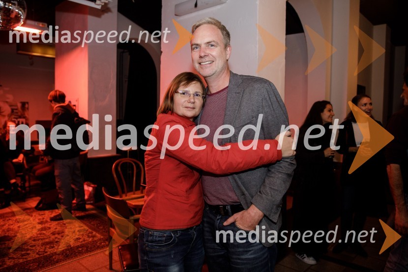  ... ;  Igor Vasiljev, scenografVročina, premiera SMG Ljubljana