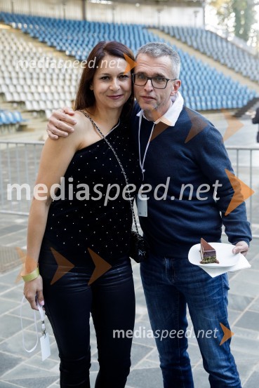  Nina Kojima, bivša dopisnica RTV v Združenem Kraljestvu, režiserka in producentka;  Aleš Pavlin, producentBrexit v nepolitičnem zrcalu, dokumentarni film