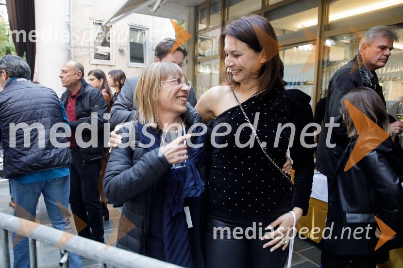  ... ;  Nina Kojima, bivša dopisnica RTV v Združenem Kraljestvu, režiserka in producentkaBrexit v nepolitičnem zrcalu, dokumentarni film