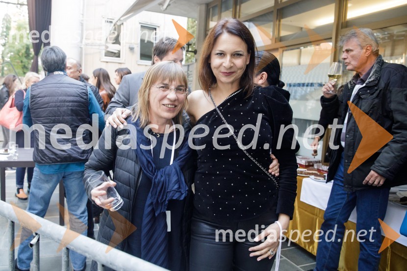  ... ;  Nina Kojima, bivša dopisnica RTV v Združenem Kraljestvu, režiserka in producentkaBrexit v nepolitičnem zrcalu, dokumentarni film