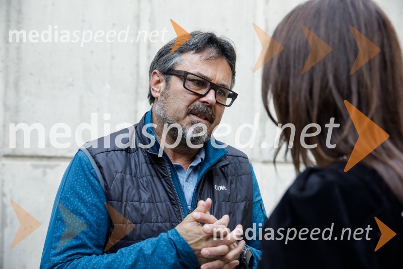  Jernej Kuntner, igralec;  Nina Kojima, bivša dopisnica RTV v Združenem Kraljestvu, režiserka in producentkaBrexit v nepolitičnem zrcalu, dokumentarni film