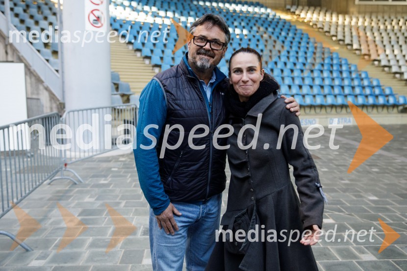  Jernej Kuntner, igralec;  Alenka Tetičkovič, igralkaBrexit v nepolitičnem zrcalu, dokumentarni film