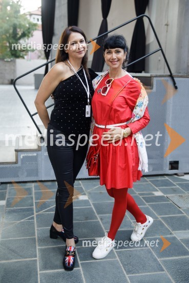  Nina Kojima, bivša dopisnica RTV v Združenem Kraljestvu, režiserka in producentka; Dr. Jerca Legan Cvikl, antropologinja in predsednica Fundacije Femmes Sans FronitièresBrexit v nepolitičnem zrcalu, dokumentarni film