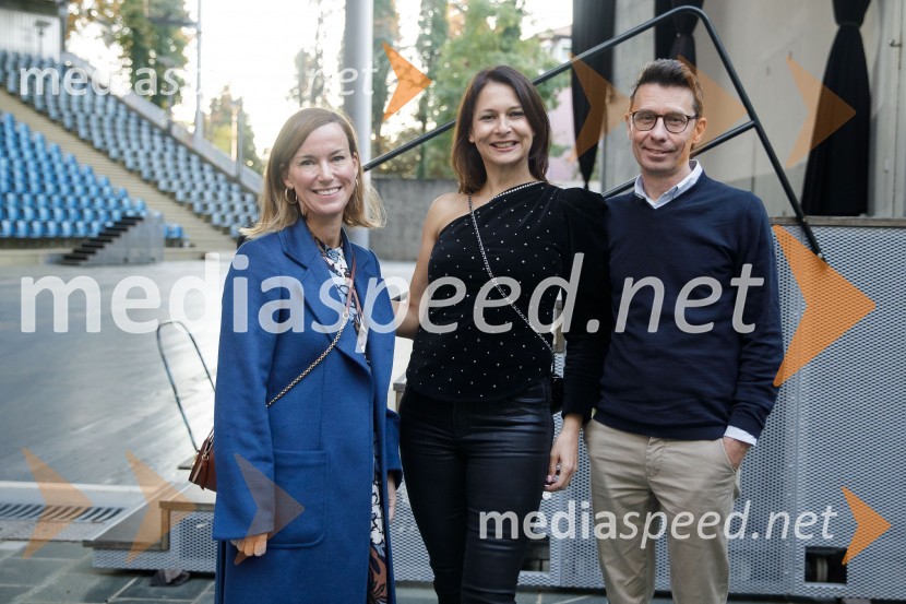  Barbara Navala, Britansko veleposlanistvo v Sloveniji;  Nina Kojima, bivša dopisnica RTV v Združenem Kraljestvu, režiserka in producentka;  Dragan Barbutovski, British Council v Sloveniji, direktorBrexit v nepolitičnem zrcalu, dokumentarni film