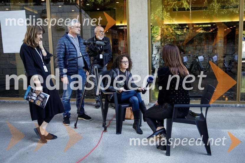 Brexit v nepolitičnem zrcalu, dokumentarni film