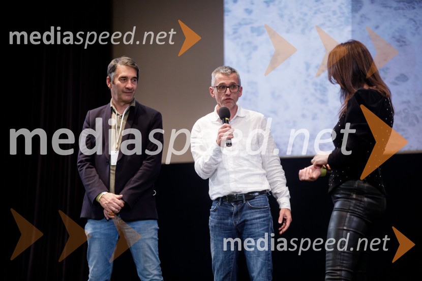  Andrej Štritof, Perfo;  Aleš Pavlin, producent;  Nina Kojima, bivša dopisnica RTV v Združenem Kraljestvu, režiserka in producentkaBrexit v nepolitičnem zrcalu, dokumentarni film