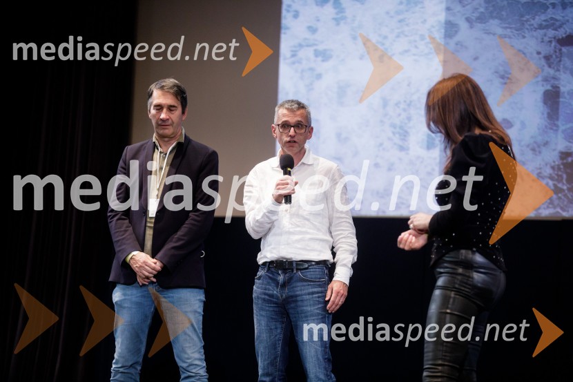  Andrej Štritof, Perfo;  Aleš Pavlin, producent;  Nina Kojima, bivša dopisnica RTV v Združenem Kraljestvu, režiserka in producentkaBrexit v nepolitičnem zrcalu, dokumentarni film