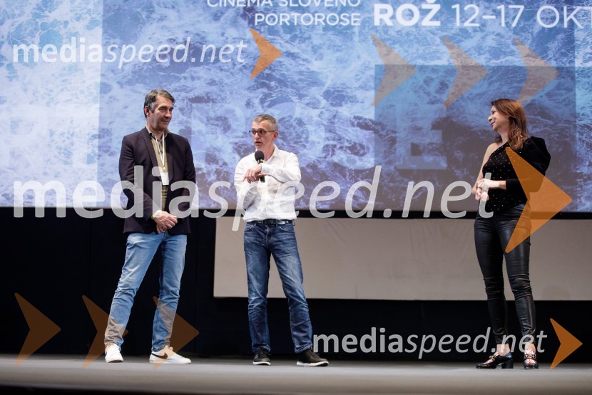  Andrej Štritof, Perfo;  Aleš Pavlin, producent;  Nina Kojima, bivša dopisnica RTV v Združenem Kraljestvu, režiserka in producentkaBrexit v nepolitičnem zrcalu, dokumentarni film