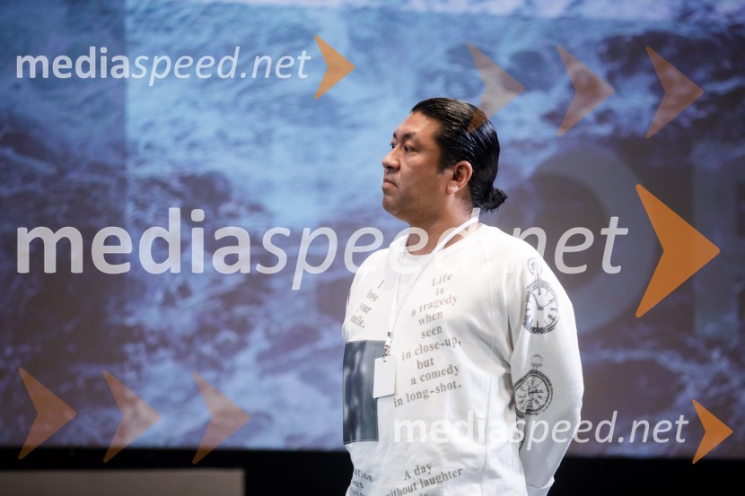  Tosh Kojima, izvršni producentBrexit v nepolitičnem zrcalu, dokumentarni film