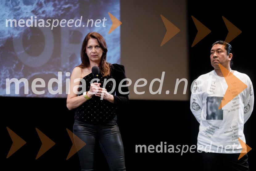  Nina Kojima, bivša dopisnica RTV v Združenem Kraljestvu, režiserka in producentka;  Tosh Kojima, izvršni producentBrexit v nepolitičnem zrcalu, dokumentarni film