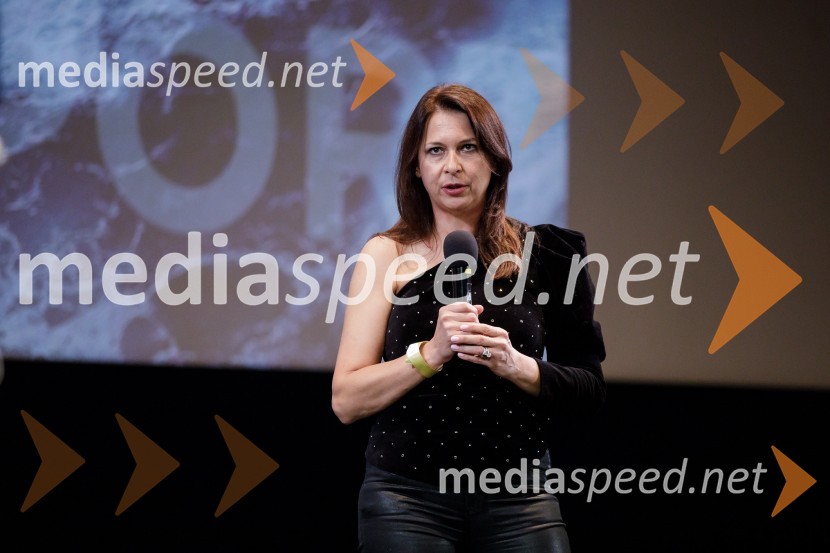  Nina Kojima, bivša dopisnica RTV v Združenem Kraljestvu, režiserka in producentkaBrexit v nepolitičnem zrcalu, dokumentarni film