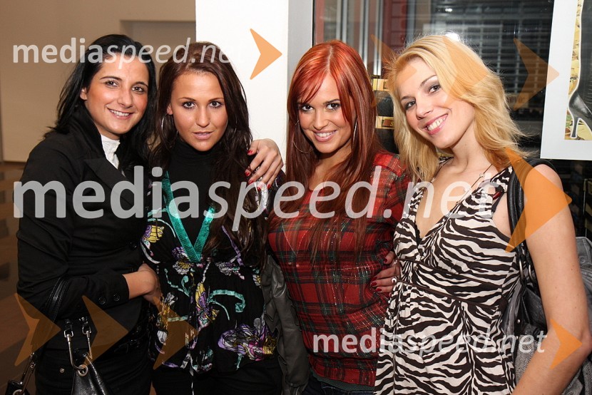 Nina, prijateljica Alenke Močilnik, Alenka Močilnik, visažistka prireditve, ... in ...Platinum, otvoritev kluba