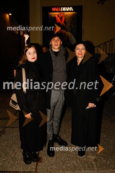  ... ;  Timon Šturbej, igralec;  ... Emigranta, premiera