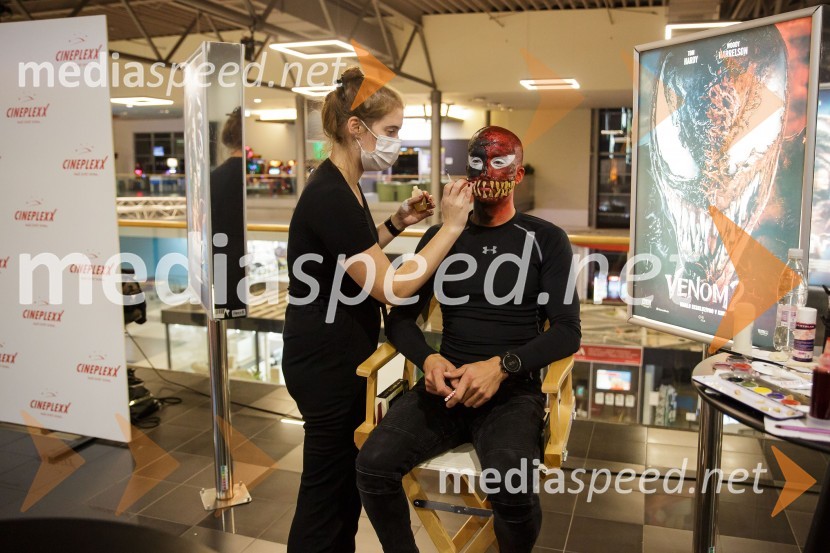  ... ;  Filip Kržišnik, F&B AcrobaticsPremiera filma Venom 2, v Cineplexx Kranj