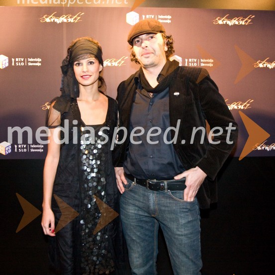 Inti Šraj, v nadaljevanki igra Pio in Srdjan Grahovac, igralec v nadaljevankiStrasti, premiera nove nadaljevanke