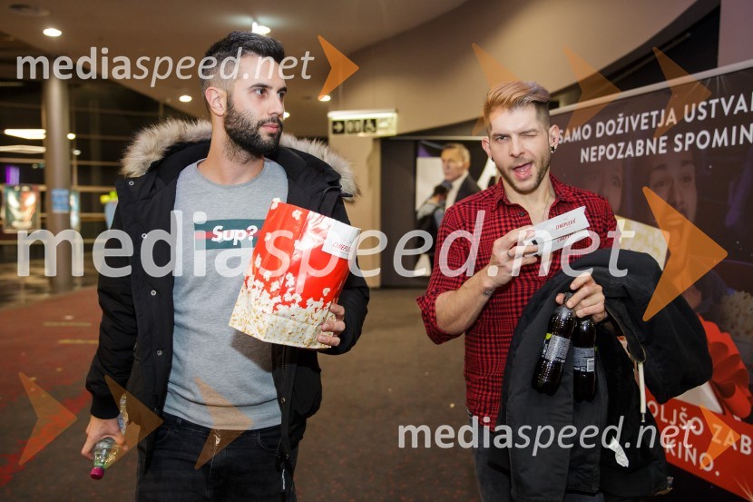  ... ;  Klemen Bunderla, radijski voditelj, radio AktualPremiera filma Venom 2, v Cineplexx Kranj