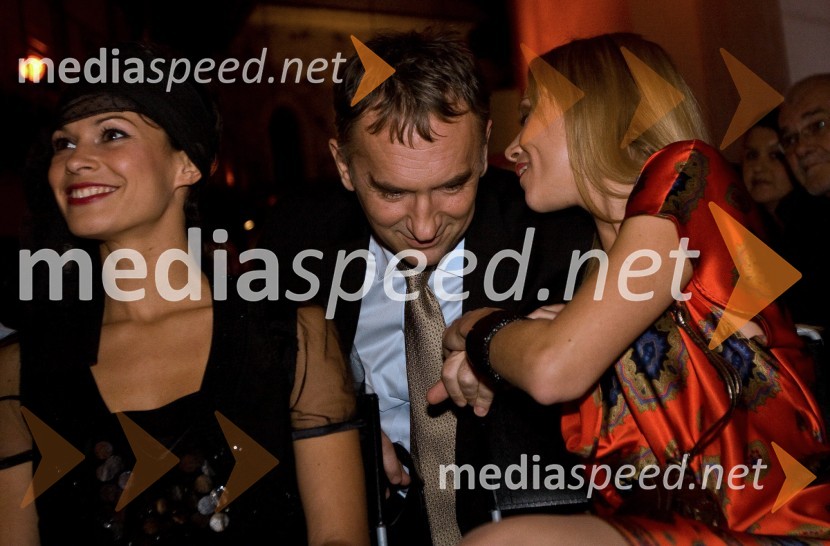 Inti Šraj, Jonas Žnidaršič in Katarina Čas, igralci v nadaljevanki StrastiStrasti, premiera nove nadaljevanke