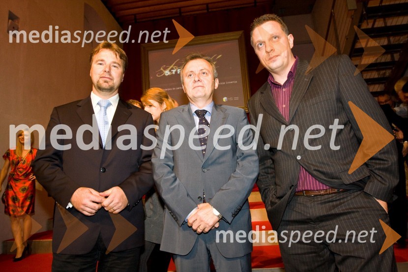 Jože Možina, direktor TV Slovenija, Anton Guzej, direktor RTV Slovenija in Igor Pirkovič, pomočnik direktorja TV SlovanijaStrasti, premiera nove nadaljevanke
