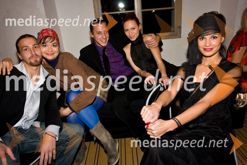 Tomo Tomšič, Alja Kapun, Samo Jakoš, Barbara Strajnar in Inti Šraj, igralci v nadaljevanki StrastiStrasti, premiera nove nadaljevanke