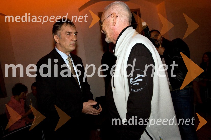 Jonas Žnidaršič, igralec v nadaljevanki in Jure Pervanje, kreativni producent in avtor zgodbeStrasti, premiera nove nadaljevanke