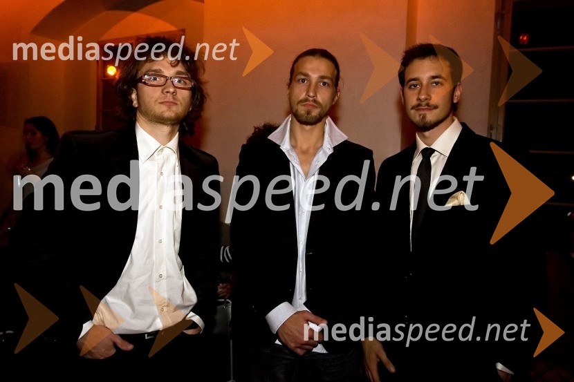 Matija Stipanič, Tomo Tomšič in Miha Rodman, igralci v nadaljevanki StrastiStrasti, premiera nove nadaljevanke