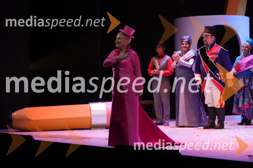  Petya Ivanova, operna solistkaHči polka, premiera komične opere SNG Maribor