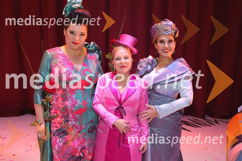  Dada Kladenik, pevka;  Petya Ivanova, operna solistka;  Irena  Petkova, operna pevkaHči polka, premiera komične opere SNG Maribor