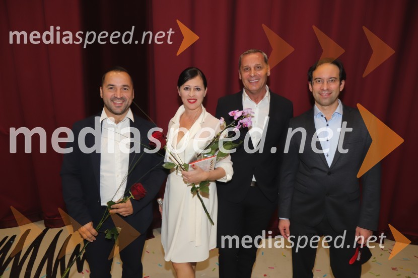  Tim Ribič, operni pevec, lastnik restavracije Miyabi, 1. tenor, Slovenski oktet;  Cleopatra Purice, baletna plesalka, koreografinja;  Danilo Roškar;  Simon Krečič, umetniški direktor Opere SNG MariborHči polka, premiera komične opere SNG Maribor