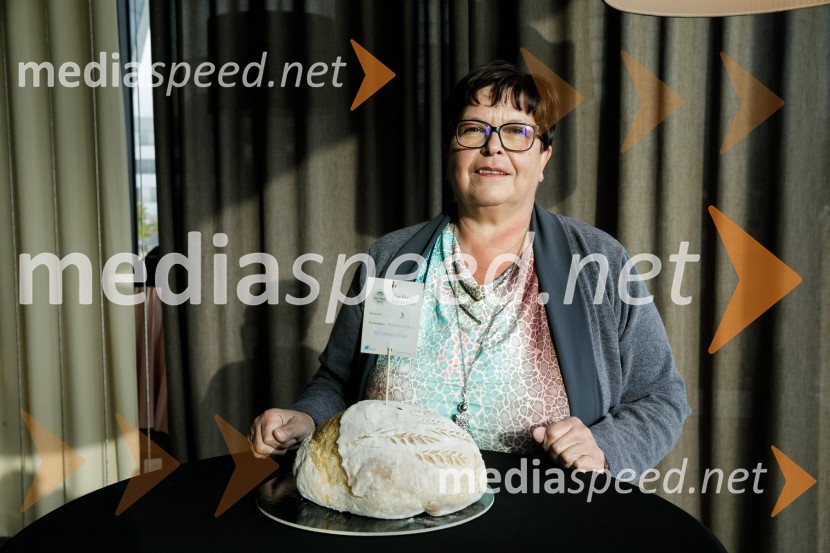  Antonija  PlešecNaj Fala kruh 2021