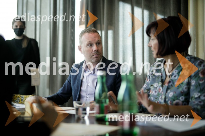  Marko Pulko, direktor, Lesaffre Slovenija;  Mirjam Kavčič, Bono panNaj Fala kruh 2021