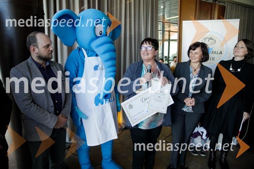  ... ;  Antonija  Plešec;  ... ;  ... Naj Fala kruh 2021