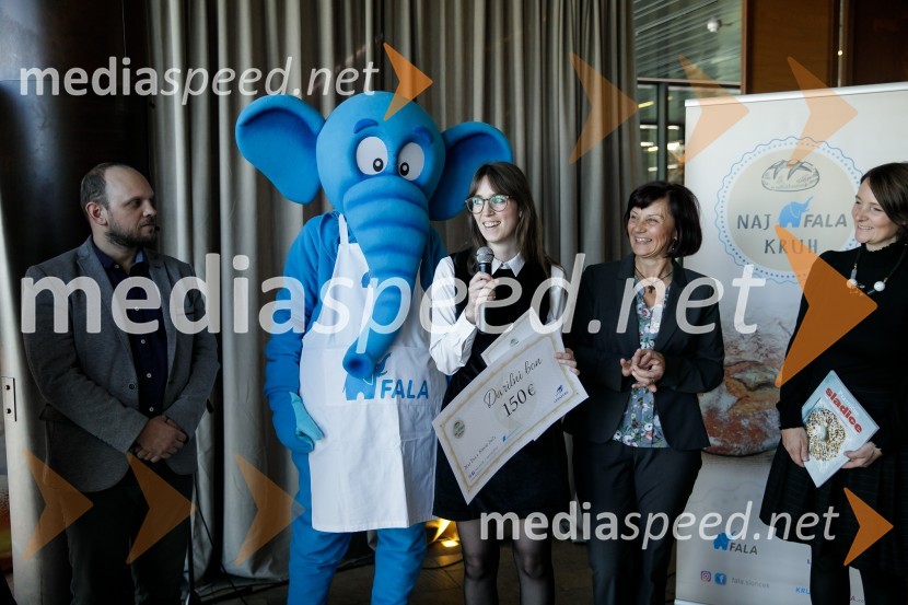  ... ;  Maja Kumar;  ... Naj Fala kruh 2021