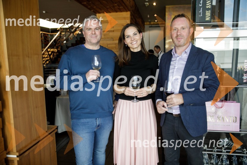  Miha Deželak, radijski voditelj, humanitarec, Fatalni moški 2020;  Neža Jus, vodja prodaje Lesaffre Slovenija;  Marko Pulko, direktor, Lesaffre SlovenijaNaj Fala kruh 2021