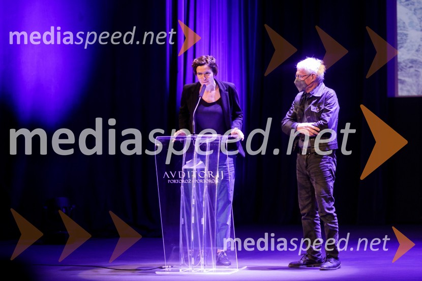  Dana Budisavljević;   Želimir Žilnik, režiserSlavnostna podelitev nagrad Festivala slovenskega filma