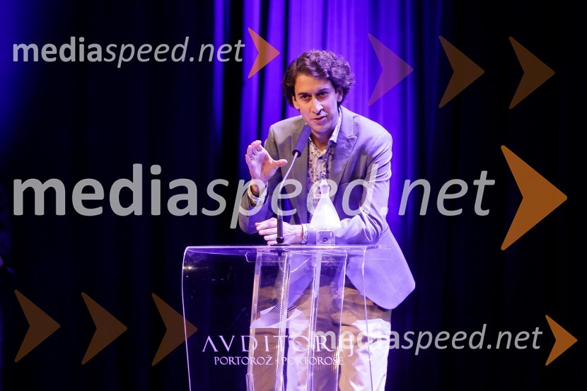  Matija Krečič, violinist in skadateljSlavnostna podelitev nagrad Festivala slovenskega filma