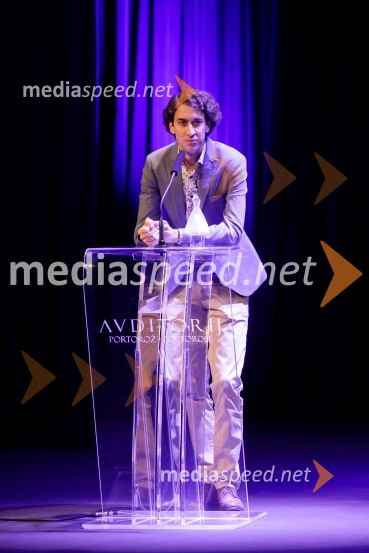  Matija Krečič, violinist in skadateljSlavnostna podelitev nagrad Festivala slovenskega filma