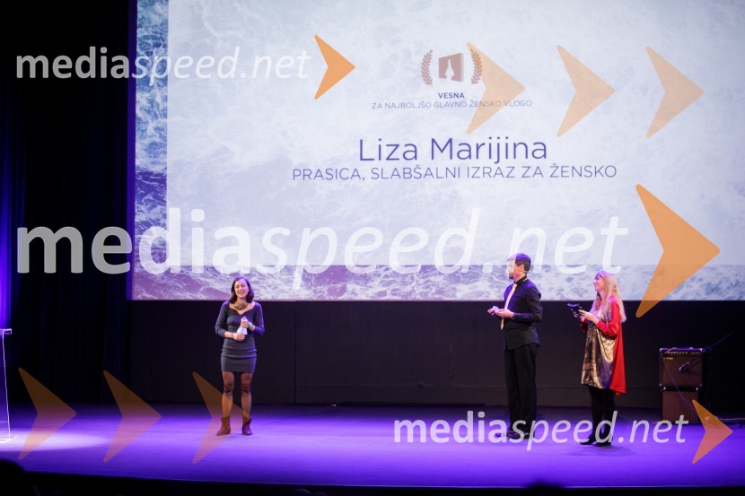  Liza Marijina, igralka;  Boris Car, igralec;  Sara  Špeleč, prevajalka in pesnicaSlavnostna podelitev nagrad Festivala slovenskega filma