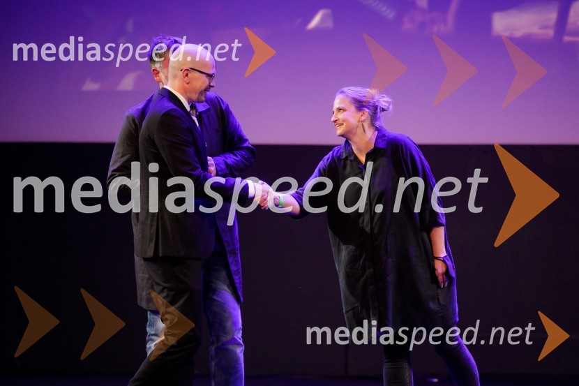  Matej Knep, vodja Urada za družbene dejavnosti Občine Piran;  Lija Pogačnik, producentkaSlavnostna podelitev nagrad Festivala slovenskega filma