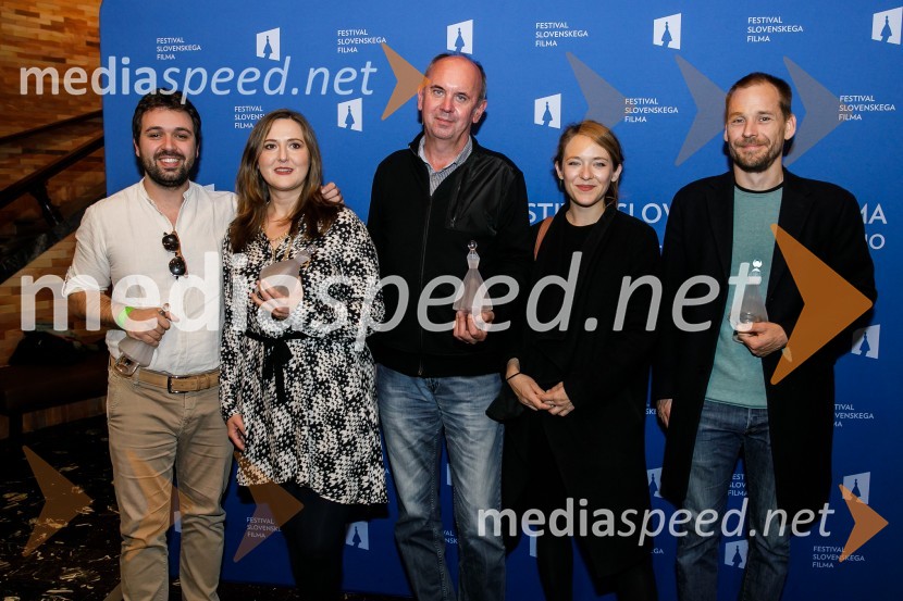  Uroš  Maksimović;  Marija Zidar;  Danijel  Hočevar, producent;  Zala Opara, producentka;  Mitja Ličen, direktor fotografije, Slovenski filmski center Slavnostna podelitev nagrad Festivala slovenskega filma