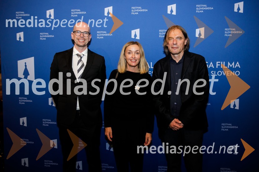  Matej Knep, vodja Urada za družbene dejavnosti Občine Piran;  Nataša Bučar, direktorica, Slovenski filmski center;   Bojan Labović, scenarist in režiserSlavnostna podelitev nagrad Festivala slovenskega filma