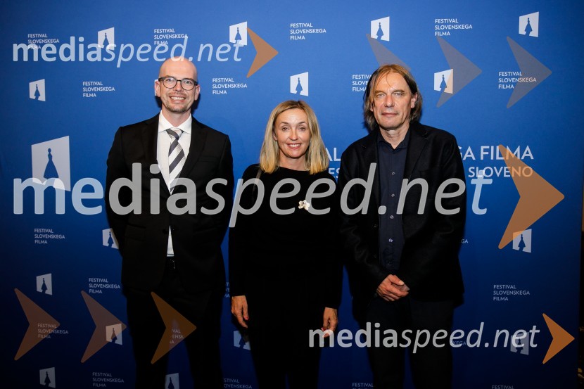  Matej Knep, vodja Urada za družbene dejavnosti Občine Piran;  Nataša Bučar, direktorica, Slovenski filmski center;   Bojan Labović, scenarist in režiserSlavnostna podelitev nagrad Festivala slovenskega filma