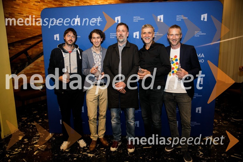  Darko Sinko, režiser;  Matija Krečič, violinist in skadatelj;  Vlado Bulajić, filmski producent;  Radoš Bolčina, igralec;  Dejan Spasić, igralecSlavnostna podelitev nagrad Festivala slovenskega filma