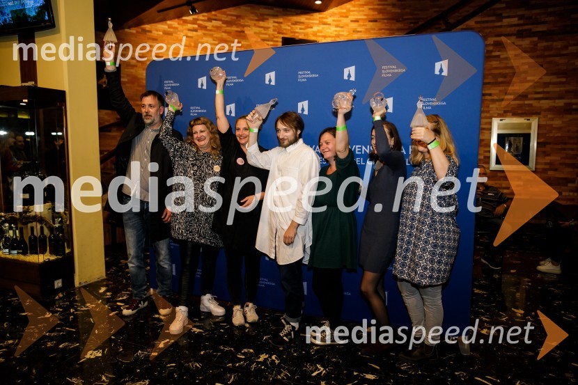  Vlado Bulajić, filmski producent;  Tijana Zinajić, igralka, asistentka režije;  Lija Pogačnik, producentka;  Matic Hrovat, kostumograf;  Iza Strehar, dramatičarka in scenaristka;  Liza Marijina, igralka;  Neža Zinajić, scenografinjaSlavnostna podelitev nagrad Festivala slovenskega filma