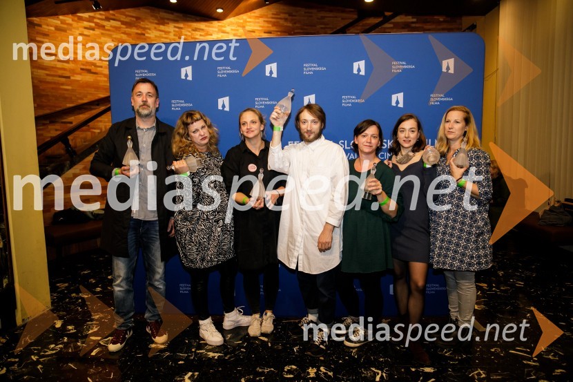  Vlado Bulajić, filmski producent;  Tijana Zinajić, igralka, asistentka režije;  Lija Pogačnik, producentka;  Matic Hrovat, kostumograf;  Iza Strehar, dramatičarka in scenaristka;  Liza Marijina, igralka;  Neža Zinajić, scenografinjaSlavnostna podelitev nagrad Festivala slovenskega filma
