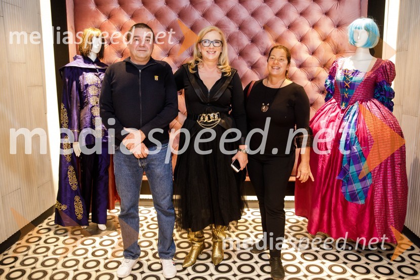  ... ;  Urška Alič, ustanoviteljica in direktorica Špas teatra;  ... Mala Terasa, koncertna komedija Špas teatra