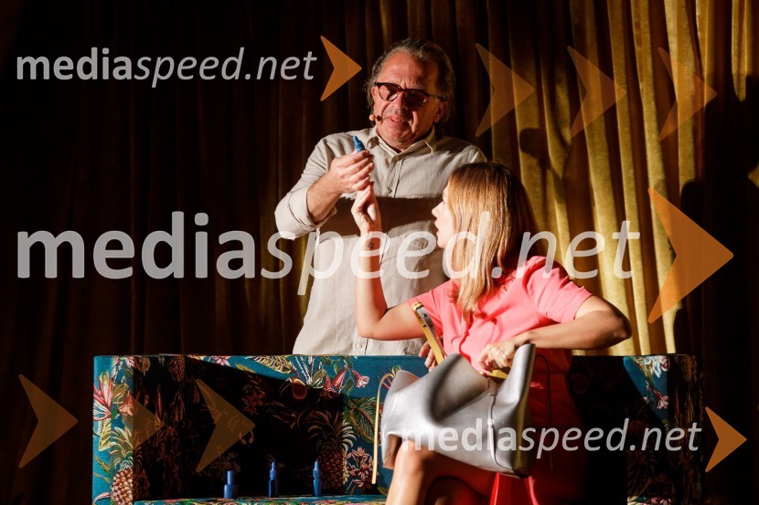  Jaša Jamnik, igralec in režiser;  Gorka Berden, igralkaMala Terasa, koncertna komedija Špas teatra