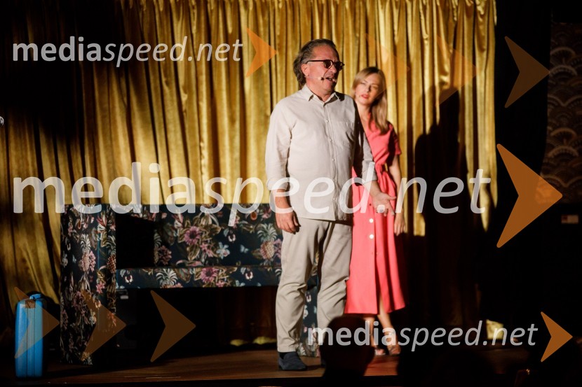  Jaša Jamnik, igralec in režiser;  Gorka Berden, igralkaMala Terasa, koncertna komedija Špas teatra