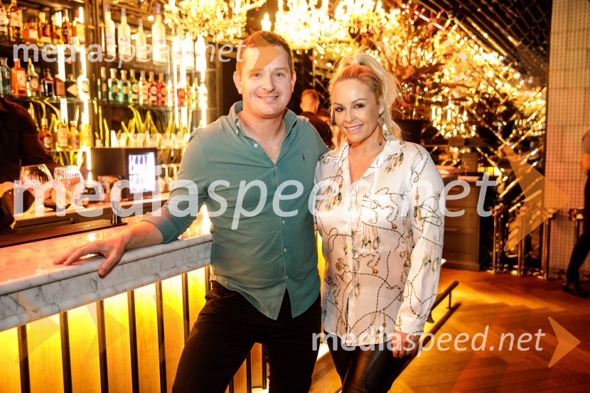  Aleš Prestor, idejni vodja, Nebo show restaurant;  Špela Grošelj, pevkaMala Terasa, koncertna komedija Špas teatra