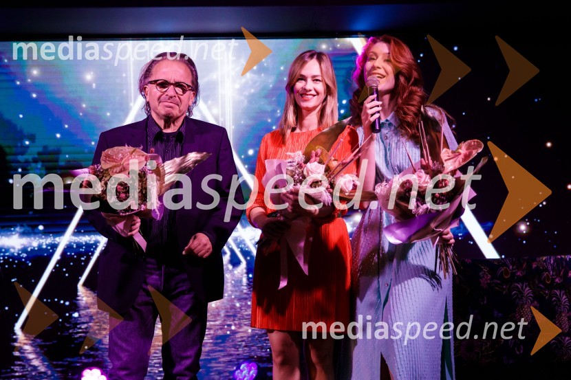  Jaša Jamnik, igralec in režiser;  Gorka Berden, igralka;  Eva Boto, pevkaMala Terasa, koncertna komedija Špas teatra