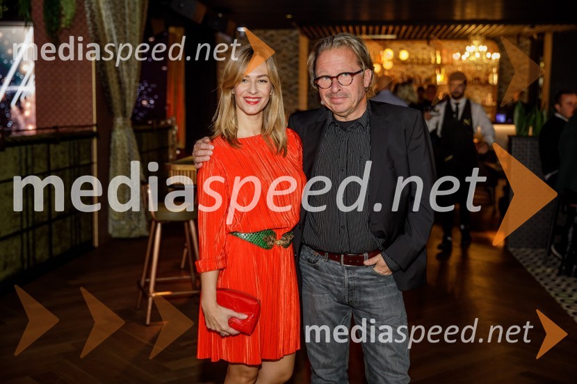  Gorka Berden, igralka;  Jaša Jamnik, igralec in režiserMala Terasa, koncertna komedija Špas teatra